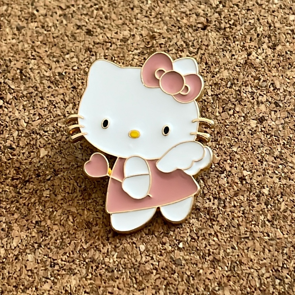 🔥3/$12 - Enamel Pin - Hello Kitty